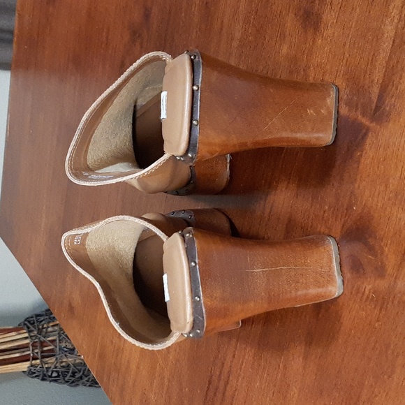 Brand New leather heeled mules/clogs - Picture 4 of 11